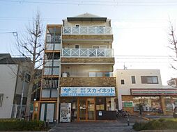 スタジオ・ニュートラッド