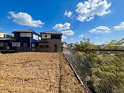 「読売ランド前」駅　歩22分　川崎市麻生区細山4丁目　2号棟