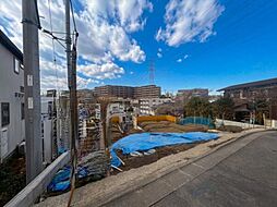 新百合ヶ丘駅　歩19分　川崎市麻生区王禅寺西5丁目　1号棟