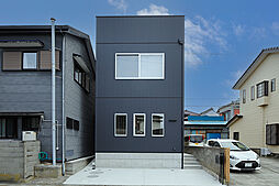 三浦市向ヶ崎町　海近築浅中古物件