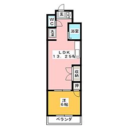 クレセントハウス
