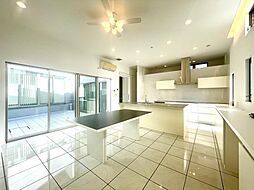 RC造／名東区山の手邸宅