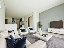 みよし市西陣取山　1号棟