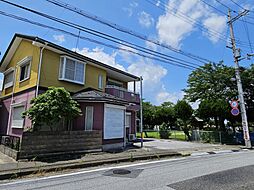 両面道路で隣が公園の敷地80坪の店舗付き住宅