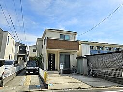 土地36坪。カースペース並列2台駐車可。2018年築六木2丁目戸建