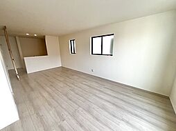 川口市上青木西3丁目11番　A号棟