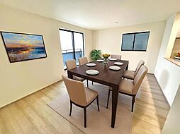 川口市里　全2棟 B号棟