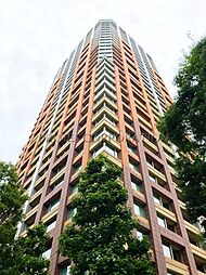 青山パークタワー