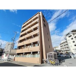 M’s East