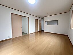 新座市畑中三丁目　中古一戸建
