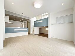 新座市新座二丁目　中古戸建