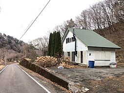 長又山中湖近く、白いお家