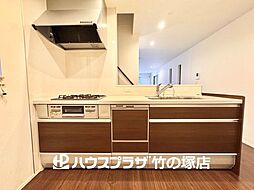 足立区西新井本町3丁目 中戸一戸建て