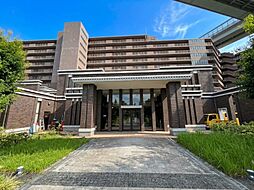 ユニヴェルシオール学園の丘