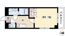 クレア　トミー