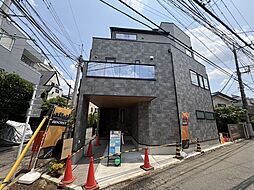 大型ルーフバルコニー付きの新築戸建て