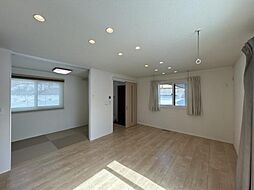 青森市大字新城字平岡　戸建て