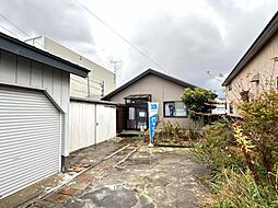 南秋田郡八郎潟町字昼根下　戸建て