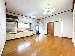 酒田市山居町二丁目　戸建て