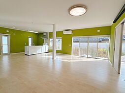 いわき市平下荒川字久世原　戸建て