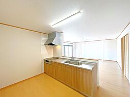 三島郡出雲崎町大字川西　戸建て