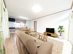 大田原市美原二丁目　戸建て