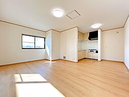 鴻巣市箕田　戸建て