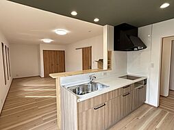 塩尻市大字広丘高出　戸建て