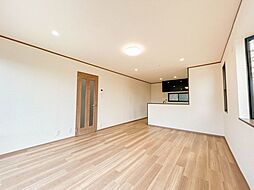 裾野市二ツ屋　戸建て
