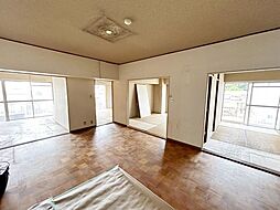 ユトリロ根上り松マンション 301