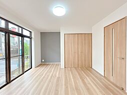 東海市荒尾町奥曽山　戸建て