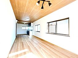 山県市東深瀬　戸建て