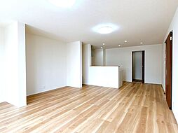 大垣市新長松2丁目　戸建て