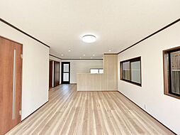 松阪市垣鼻町　戸建て