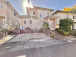 津市片田新町　戸建て