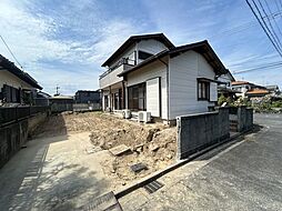 津市栗真町屋町　戸建て