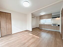 亀山市和田町 戸建て