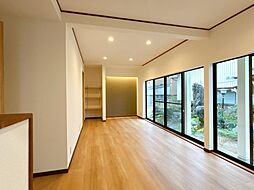 富山市四ツ葉町　戸建て