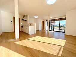 富山市八尾町杉田　戸建て