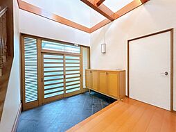 富山市館出町一丁目　戸建て