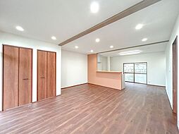 浅口郡里庄町大字新庄　戸建て