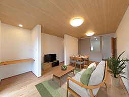 松山市久米窪田町　戸建て