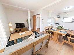 松山市余戸中2丁目　戸建て