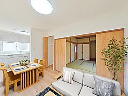 松山市下伊台町　戸建て