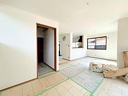 松山市吉藤5丁目　戸建て