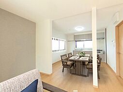 高松市亀田南町　戸建て