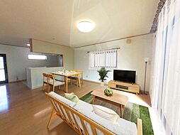 日向市大字財光寺 戸建て