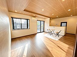 霧島市国分野口町　戸建て