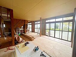 姶良市西姶良二丁目　戸建て