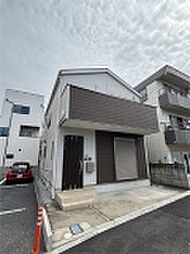市川市平田四丁目戸建
